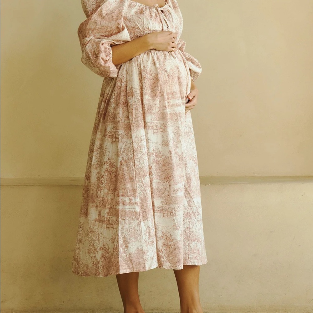 Maternity long sleeve pink linen dress